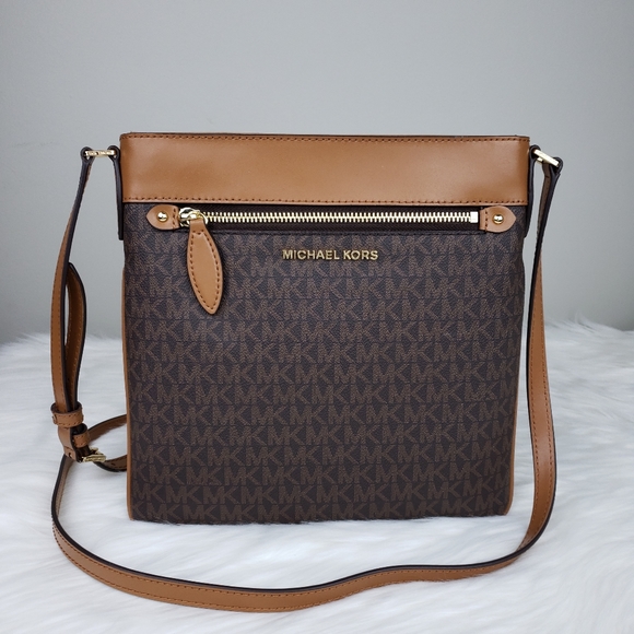 michael kors connie crossbody